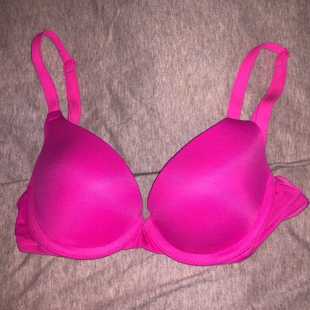 SOLD Victoria’s Secret PINK Push-Up Bra